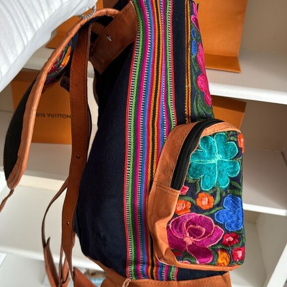 Bèelia Boutique floral genuine leather backpack embroidered blue pink Mexico main image 5